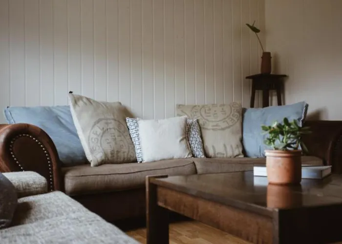 Dom wakacyjny Location, Location, Location